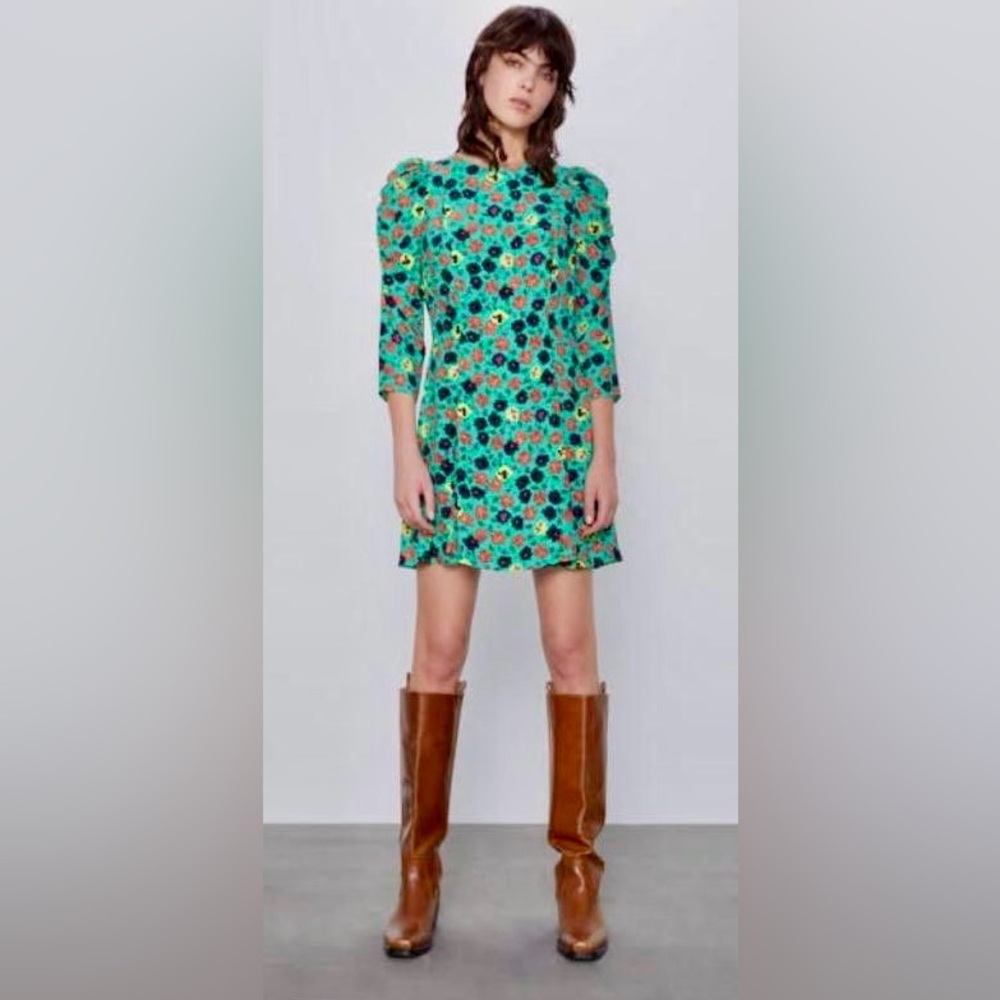 Zara Floral Dress Size M Rushed Sleeves and Back of the Neck Tie